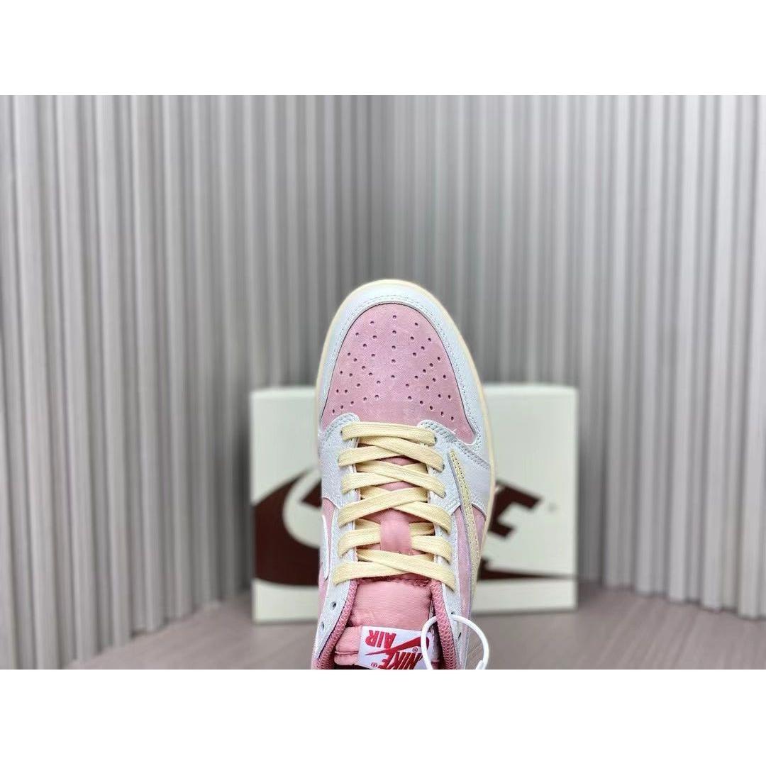AJ 1 Low x Travis Scott 'Baby Pink'