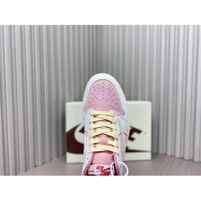AJ 1 Low x Travis Scott 'Baby Pink'