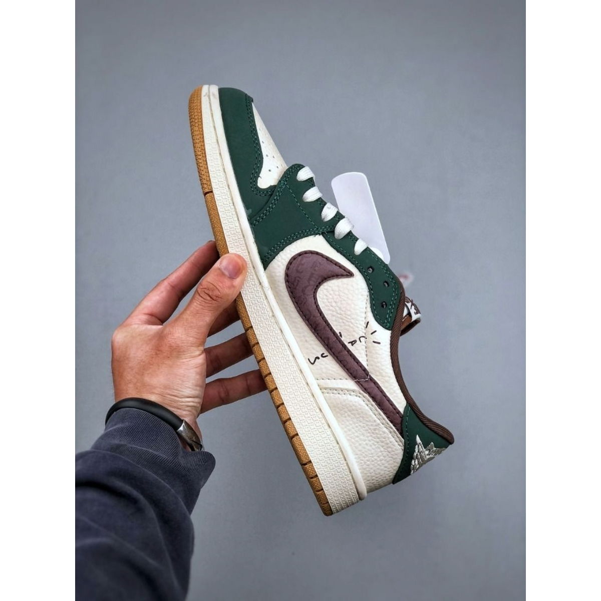 AJ 1 Low x Travis Scott x Chrome H. Customs