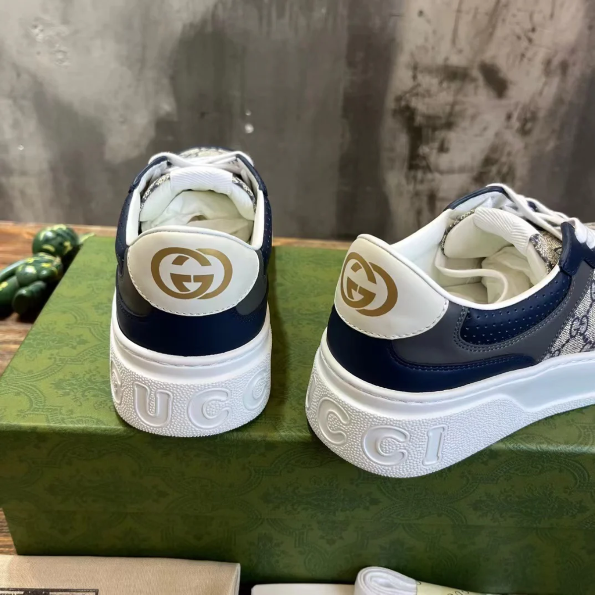 GC Trainer 'Beige and Blue'
