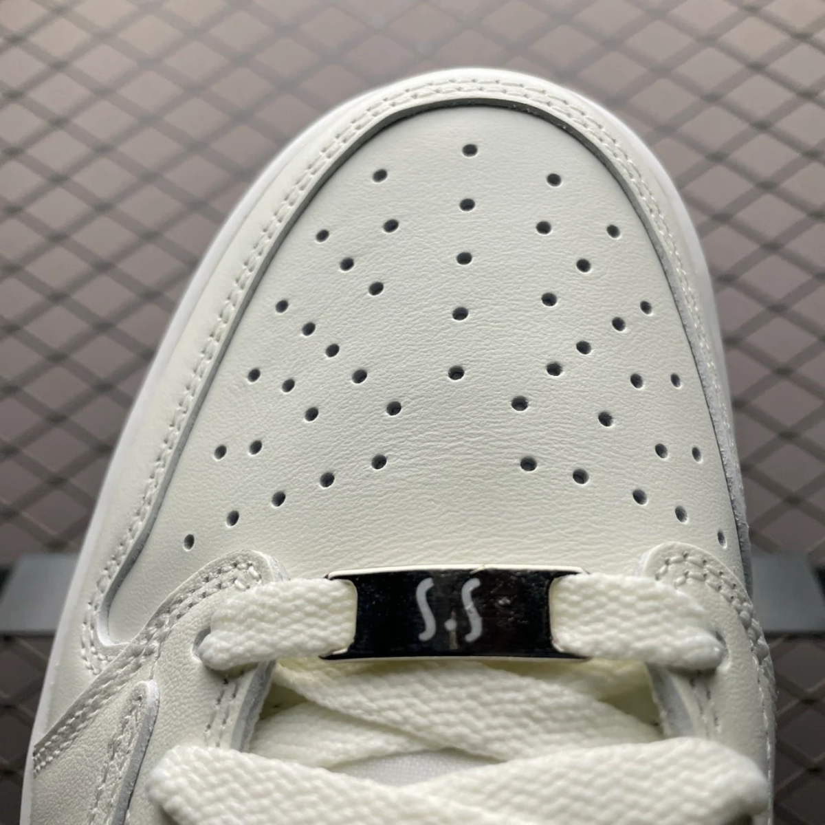 AJ 1 Low x Travis Scott 'White Party'