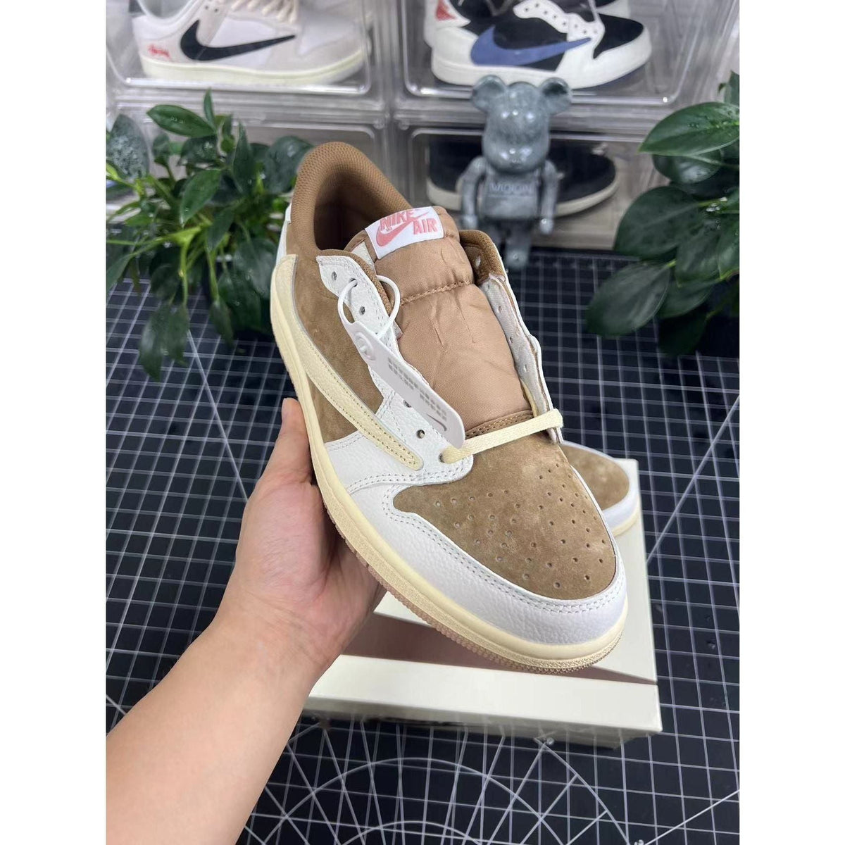 AJ 1 Low x Travis Scott 'Pale Pony'
